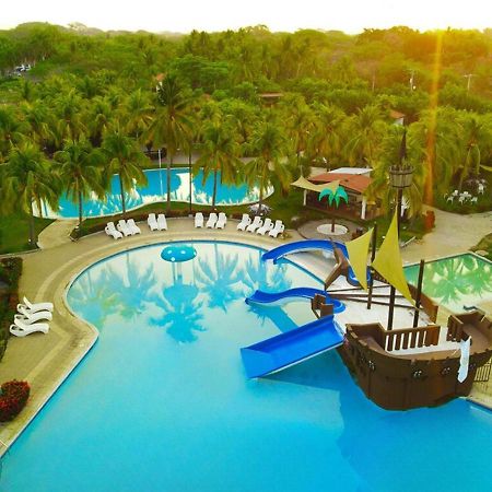 Las Veraneras Villas & Resort Акахутла Экстерьер фото