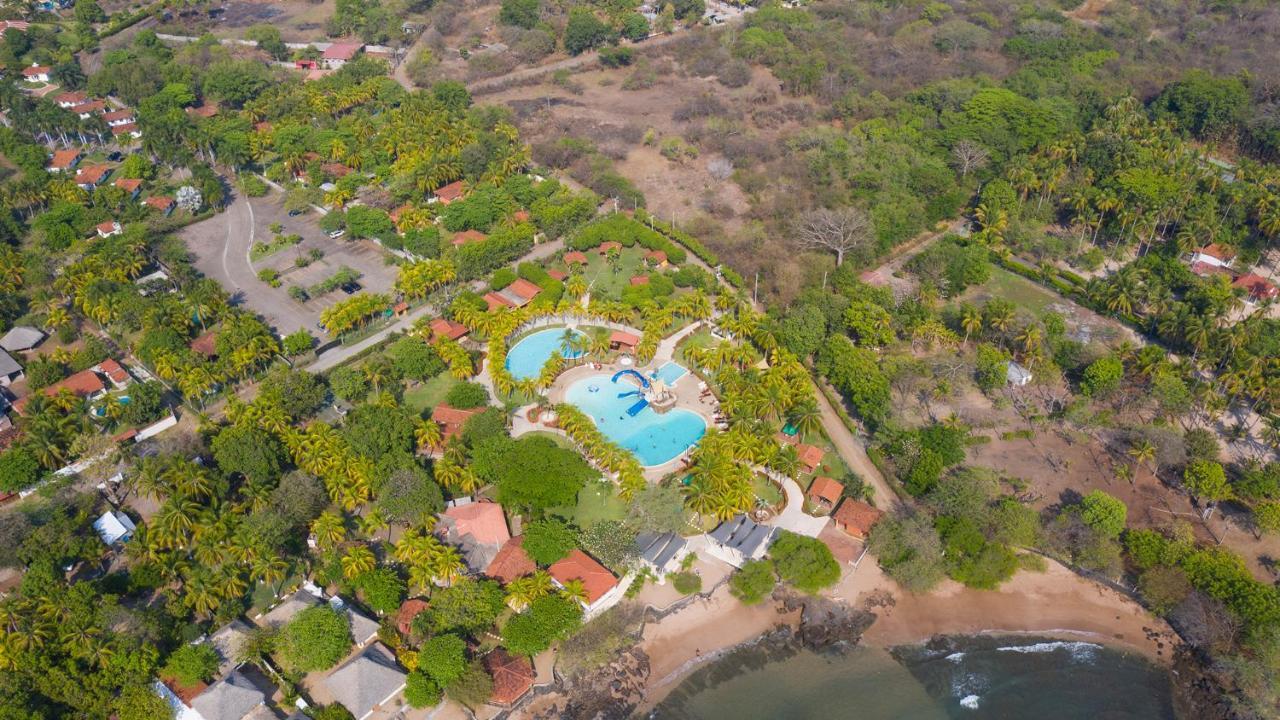Las Veraneras Villas & Resort Акахутла Экстерьер фото